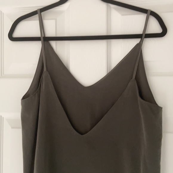 Short a line dress - Picture 4 of 4